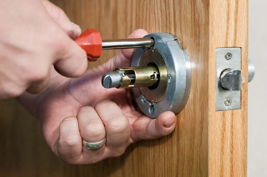 Tampa Local Locksmith Tampa, FL 813-262-9160